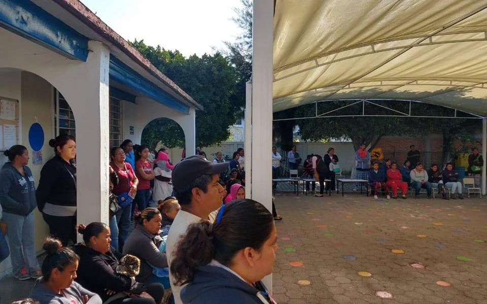 Sensibilizan sobre el cuidado del agua a padres de familia en